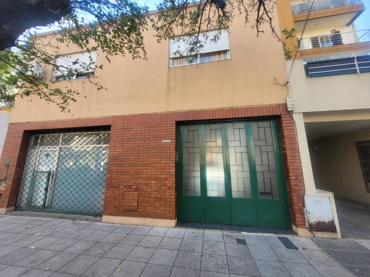 CASA C/ DEPTO + LOCAL Y GALPON