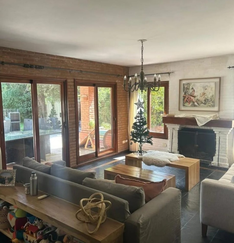 VENTA-CASA BARRIO CERRADO LAS GLORIAS