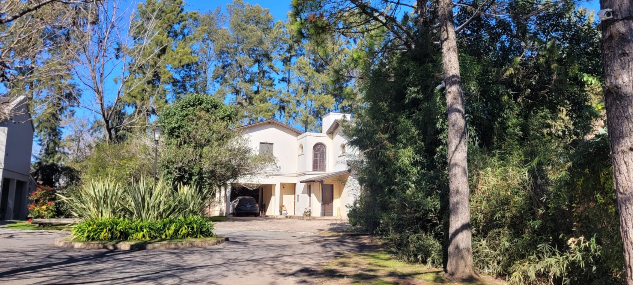VENTA-CASA BARRIO CERRADO LAS GLORIAS