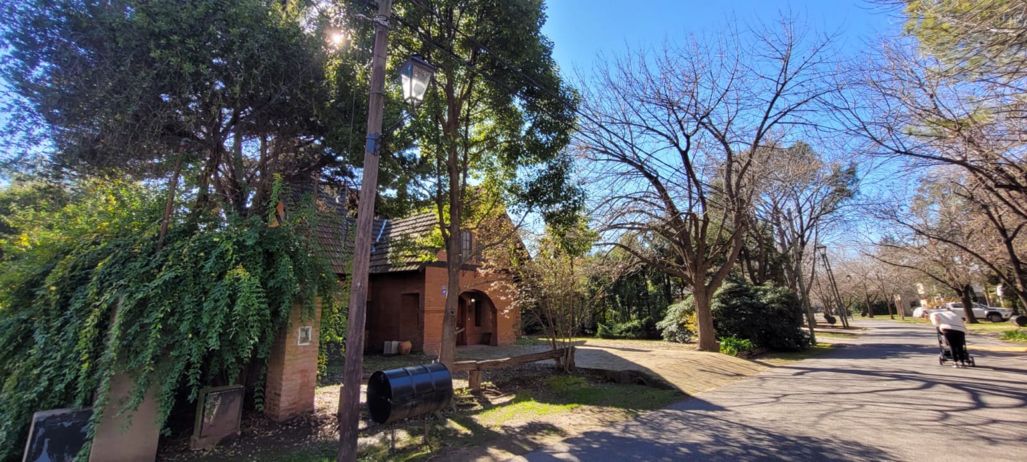 VENTA-CASA BARRIO CERRADO LAS GLORIAS